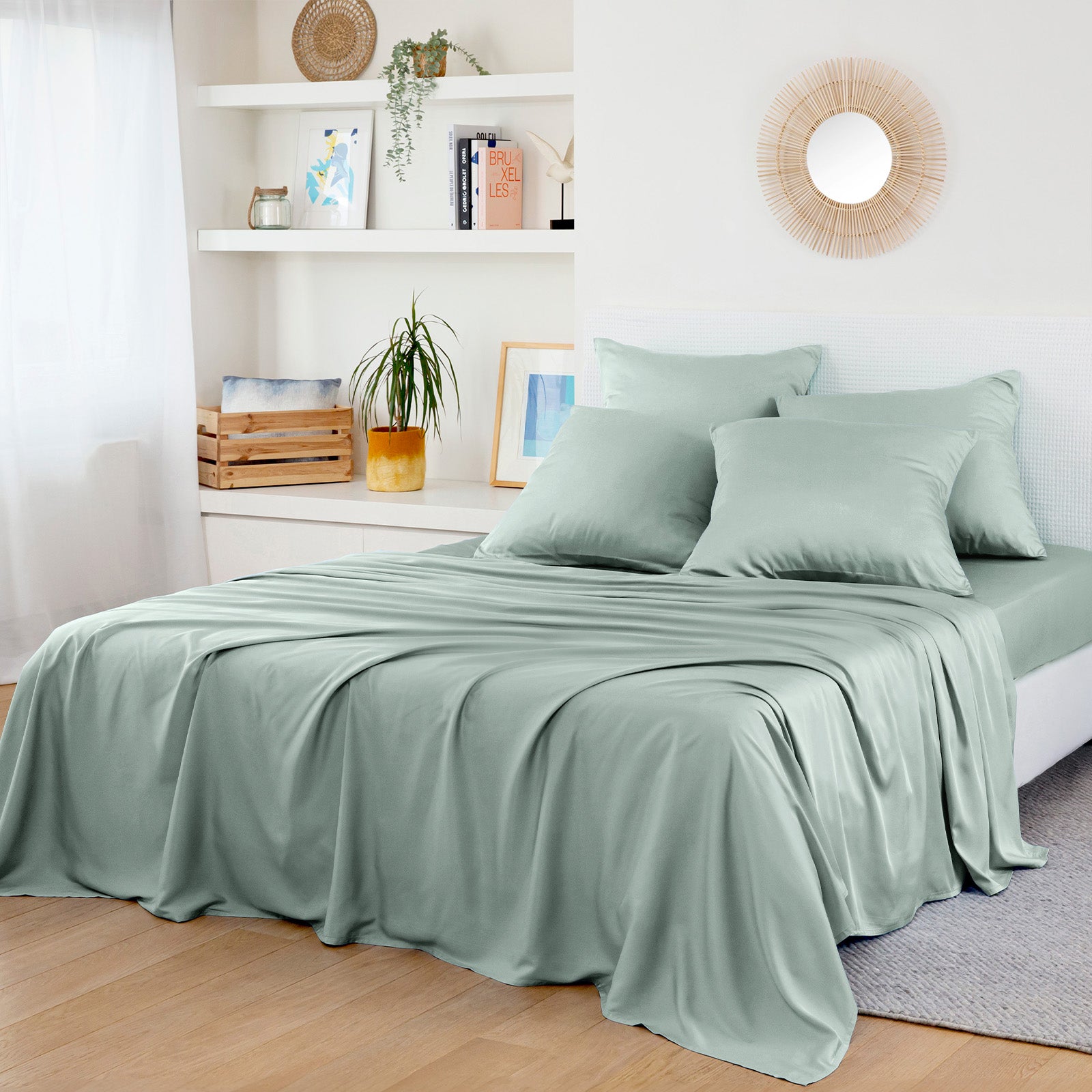 BBxFLSxSG_Lifestyle_PDP_Hero_sea-green-bamboo-flat-sheet-pillowcases-fitted-sheets
