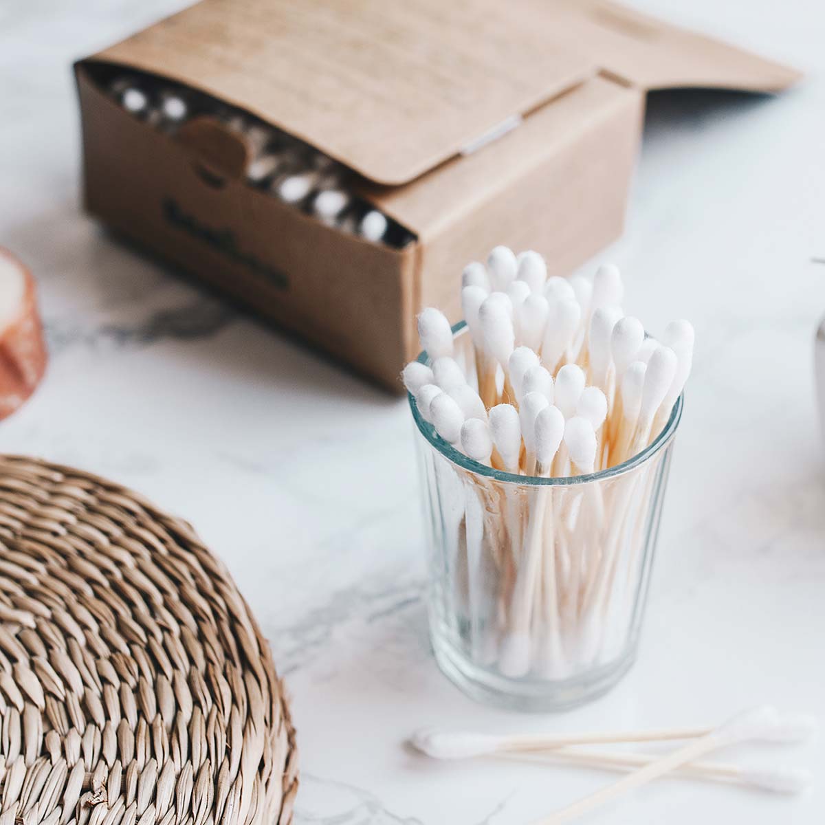 Scatola porta cotton fioc con copertura in bambù Organizzatore per  contenitori in cotone per trucco – i migliori prodotti nel negozio online  Joom Geek